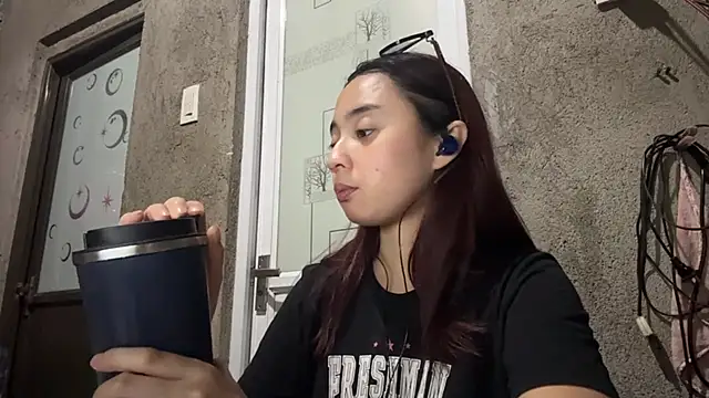 LenoraLacassagne online show from 04.06.26