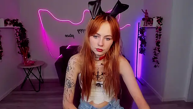 MiaSensitive online show from 04.11.26