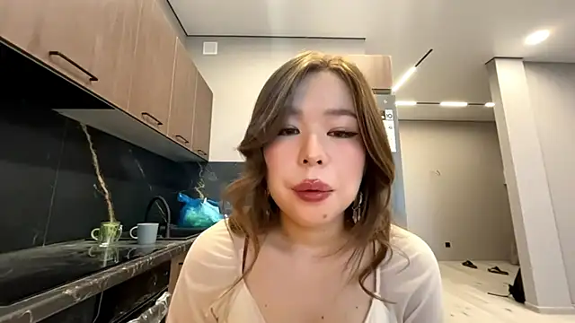 EffieCappaert online show from 03.25.26