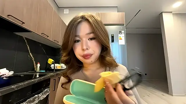 EffieCappaert online show from 03.28.26