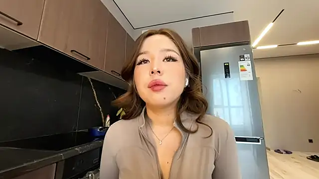 EffieCappaert online show from 03.31.26