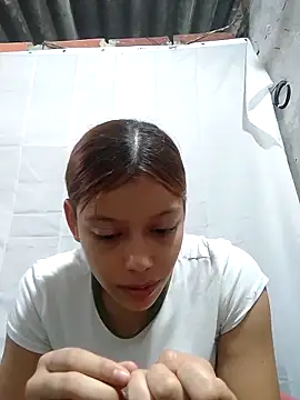 ESTRELLA-HOT- online show from 04.13.26