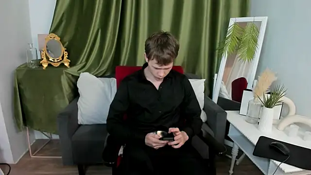 twel veeek online show from 04.11.26