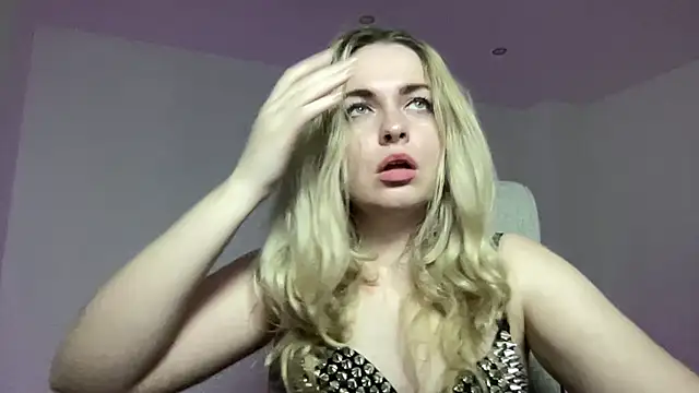 EvaKraz online show from 04.15.26