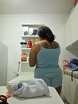 millacavalona09 online show from 04.20.26