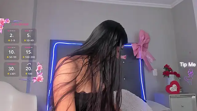 Snapshot of mia_gomez7 chatting on 03.27.26 mia gomez7 online show from 03.27.26