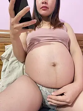 Snapshot of _Love-Anna_ chatting on 04.07.26 Love-Anna online show from 04.07.26