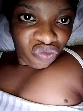 Smalltitiesxxx online show from 03.21.26