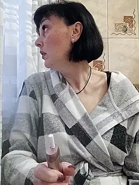 Snapshot of HelgaDennis chatting on 04.02.26 HelgaDennis online show from 04.02.26