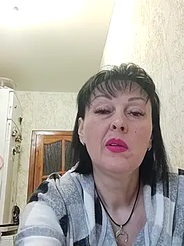 Snapshot of HelgaDennis chatting on 04.13.26 HelgaDennis online show from 04.13.26