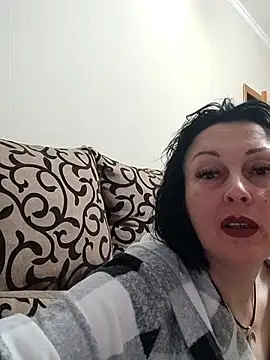 Snapshot of HelgaDennis chatting on 04.14.26 HelgaDennis online show from 04.14.26