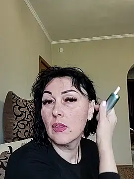 Snapshot of HelgaDennis chatting on 04.16.26 HelgaDennis online show from 04.16.26