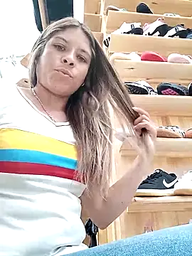 Snapshot of alanna6950 chatting on 03.26.26 alanna6950 online show from 03.26.26