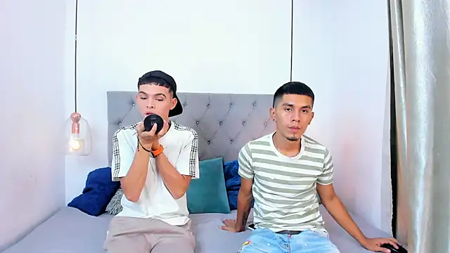 your d0ll1 online show from 04.06.26