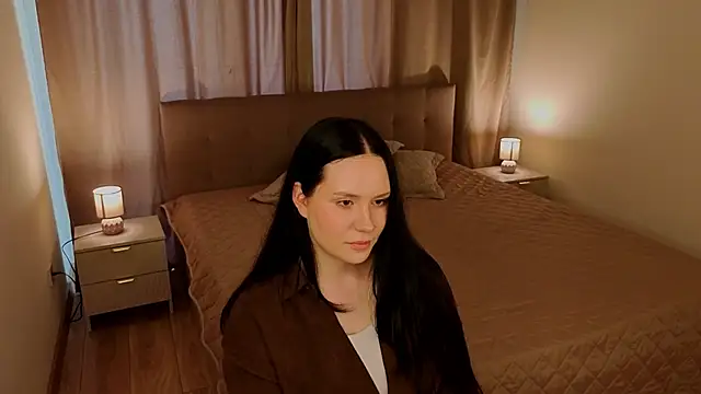 DeloresSaberi online show from 04.08.26