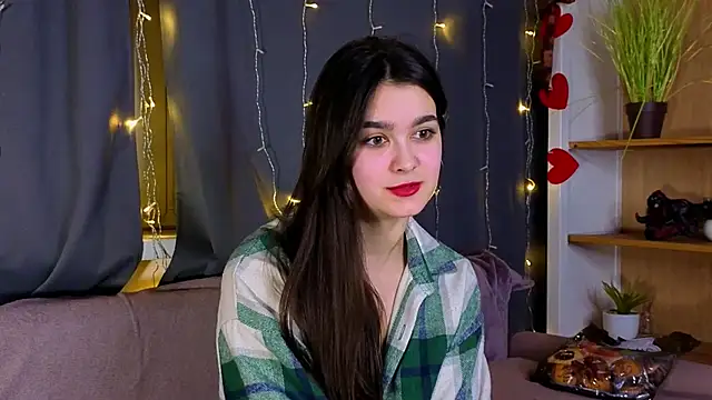 LuciKardos online show from 03.25.26