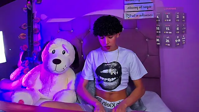 artemis jones online show from 04.07.26