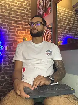 KyleJoss30 online show from 04.07.26