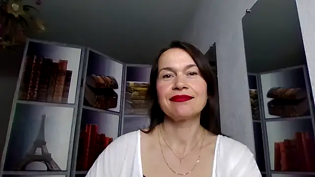 Selena Moo online show from 04.07.26