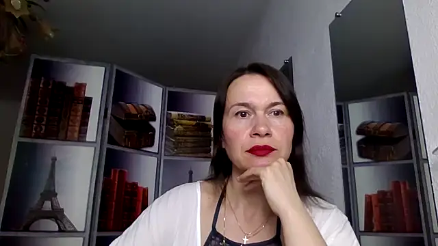 Selena Moo online show from 04.14.26