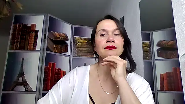 Selena Moo online show from 04.16.26