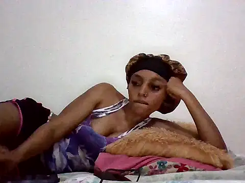 Zurii  online show from 04.15.26