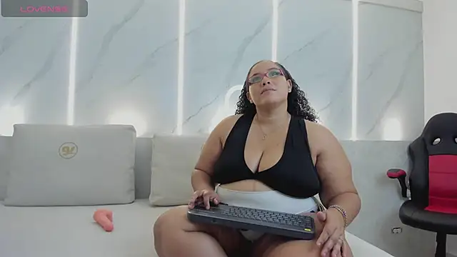 kate bould  online show from 04.13.26