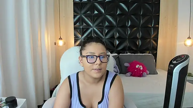 Rapthalia  online show from 04.15.26