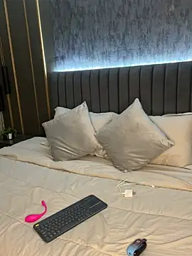 NINA ROSEE397 online show from 03.24.26