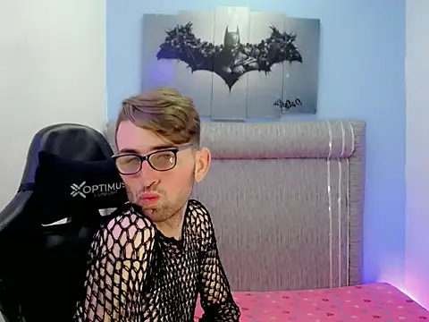 Snapshot of Dani_high chatting on 04.09.26 Dani high online show from 04.09.26