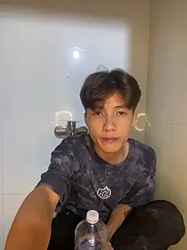 Nguyencuong1999 online show from 06.03.26