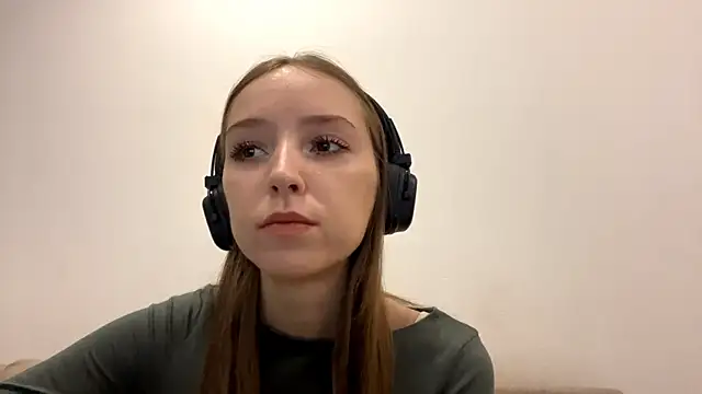 Snapshot of TanjaBrounson chatting on 03.21.26 TanjaBrounson online show from 03.21.26