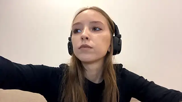 Snapshot of TanjaBrounson chatting on 03.26.26 TanjaBrounson online show from 03.26.26