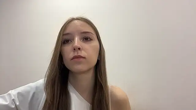 Snapshot of TanjaBrounson chatting on 04.15.26 TanjaBrounson online show from 04.15.26