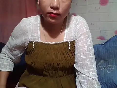 Hena   online show from 04.09.26