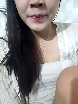 Personality-girl- online show from 04.04.26