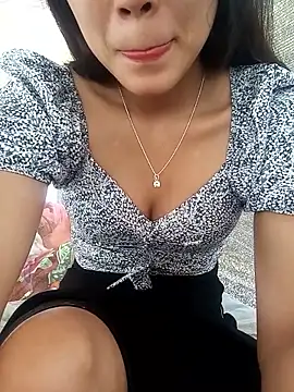 Personality-girl- online show from 04.05.26