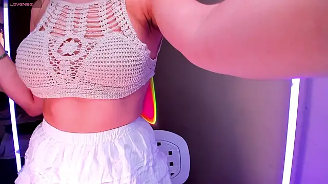 Elly  Green online show from 04.09.26