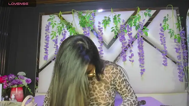 Freyaa Millerr online show from 04.11.26