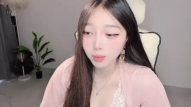 Yukiy8877 online show from 04.18.26