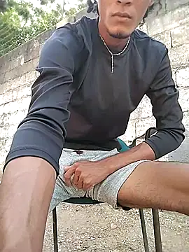 spittermasterpig1 online show from 04.13.26