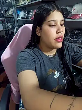 venuslaferte  online show from 04.08.26