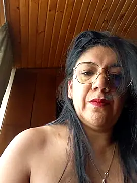 Snapshot of Mielx chatting on 03.27.26 Mielx online show from 03.27.26