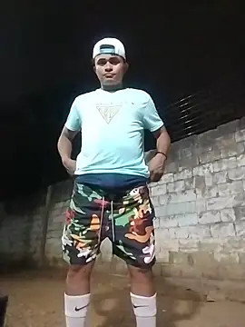 HOTRAINYGOLDEN online show from 03.29.26