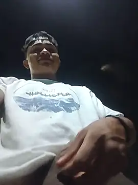 HOTRAINYGOLDEN online show from 04.01.26