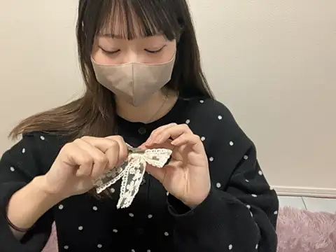 y-u-r-a-33 online show from 03.28.26