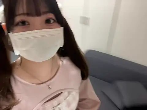 y-u-r-a-33 online show from 03.31.26