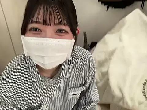 y-u-r-a-33 online show from 04.11.26