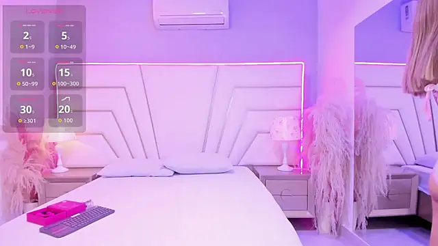 khathieeBelle online show from 04.10.26