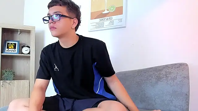 dennis hills online show from 03.25.26